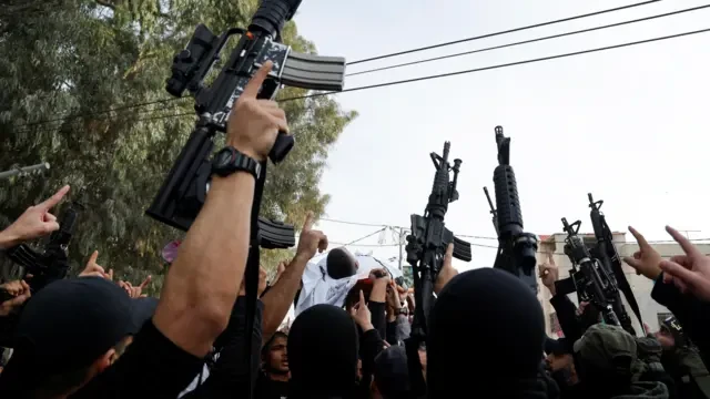 الاحتلال والسلطة يتحدان في قمع المقاومة في الضفة الغربية المحتلة