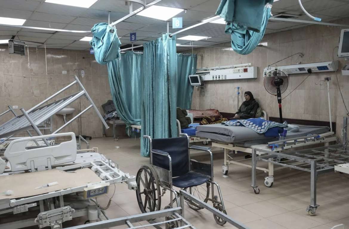 المرصد الأورومتوسطي: اقتحام مستشفى كمال عدوان جزء من جريمة الإبادة الجماعية في غزة