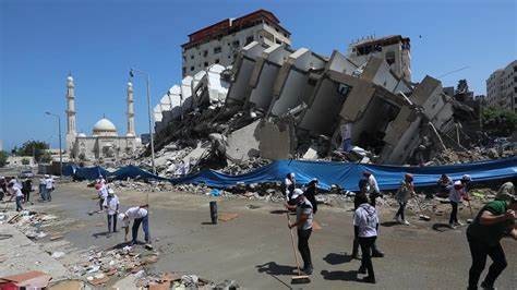 غزة أجمل برمضان..مبادرة لإزالة الركام من الطرقات