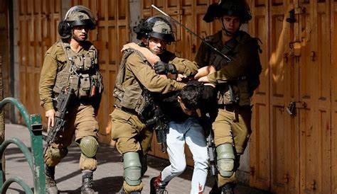 اقتحامات واعتقالات في الضفة والقدس.