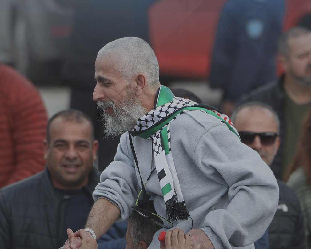 أسرى غزة المفرج عنهم: فرحة العودة تمتزج بألم الفقد