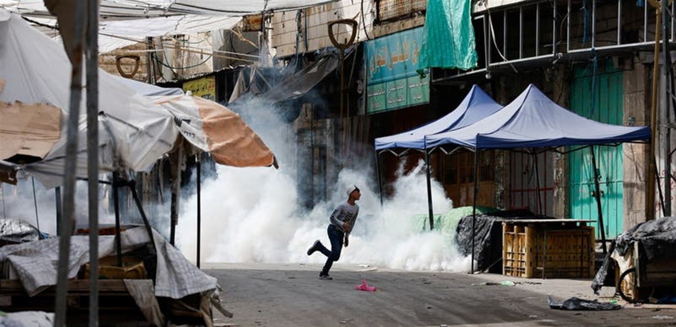 الاحتلال يخطط لتفكيك السلطة وتحويل الضفة إلى (أقاليم)