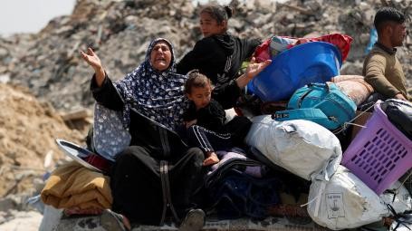 نزوح عائلات فلسطينية من شرق مدينة غزة