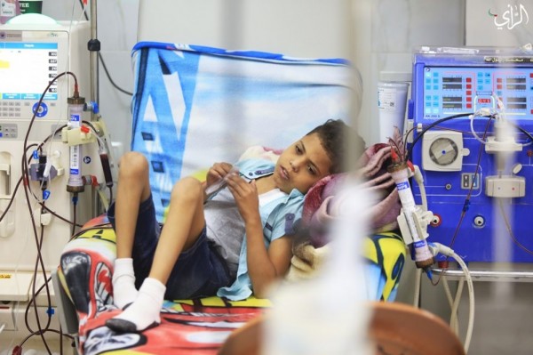 وزارة الصحة في غزة تُطلق نداءً عاجلًا لتوفير الأدوية: عجز غير مسبوق يهدد حياة آلاف المرضى