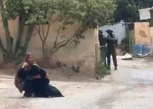 خمسة شهداء في حصار منزل ببلدة طمون والاحتلال يعيق وصول الإسعاف