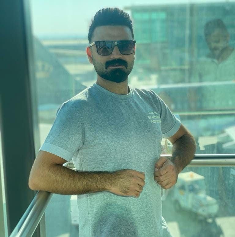 الشاب الشهيد محمود فيصل الخراز (32 عاماً)