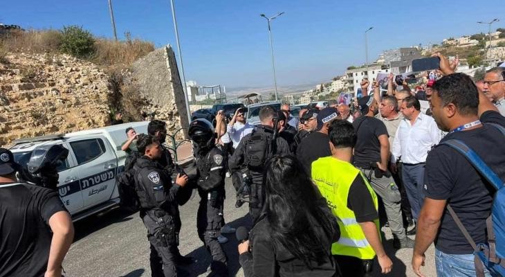 شرطة الاحتلال تقمع مظاهرة مركزية في أم الفحم ضد الحرب على غزة والاعتقالات الإدارية
