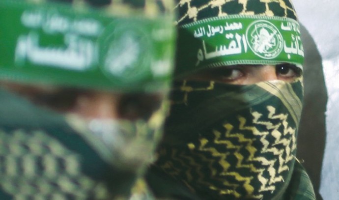 (حجارة داود) تحطم (عربات جدعون)