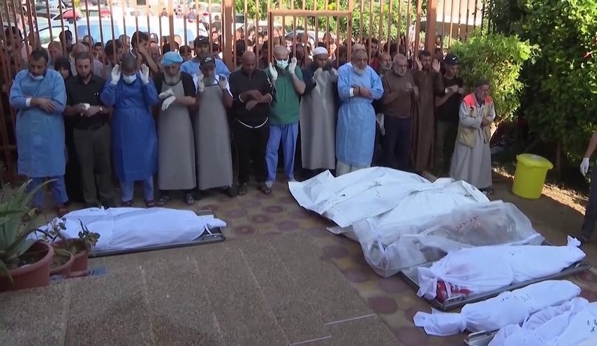 غزة .. صلوات الجنازة لا تتوقّف… والموت حاضرٌ في كل مكان