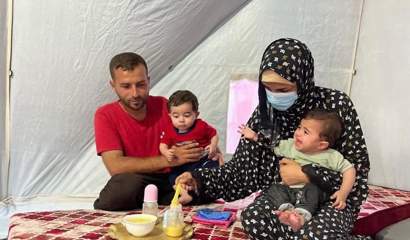 في غزة فقط... حليب الأطفال الرضع يتحول إلى عدس!