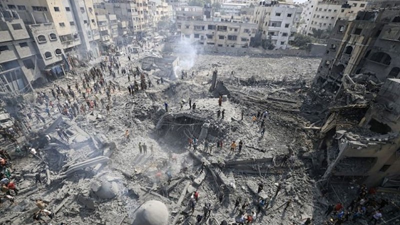 المكتب الإعلامي بغزة: استمرار منع الصحافة الأجنبية جريمة بحق حرية التعبير