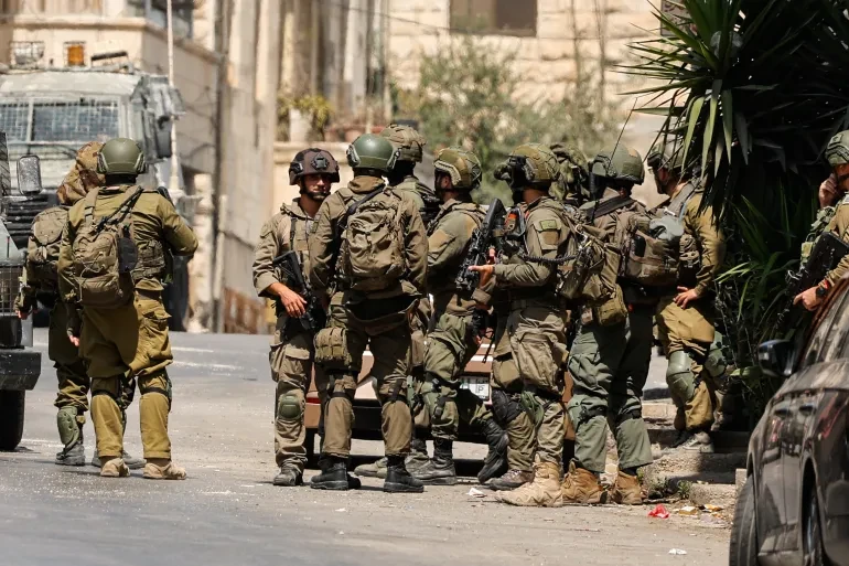 الاحتلال يشن حملة اعتقالات واسعة في مدن الضفة الغربية
