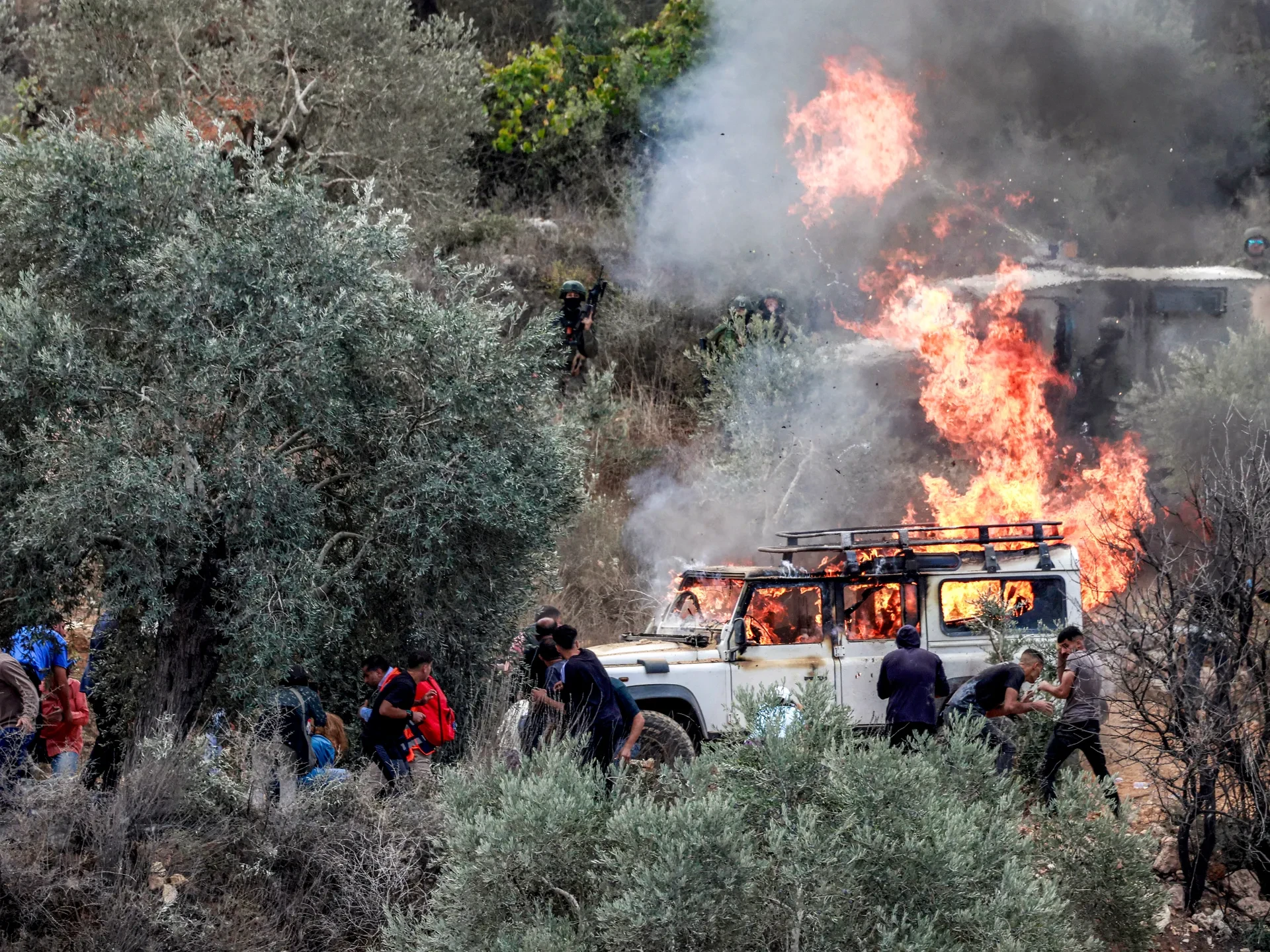 هكذا أحرق المستوطنون منازل الفلسطينيين في قرية "الجبعة"