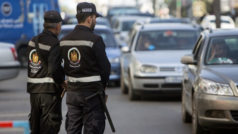 الشرطة المجتمعية بخان يونس تُنهي خلافًا على منزل بقيمة 95 ألف دولار