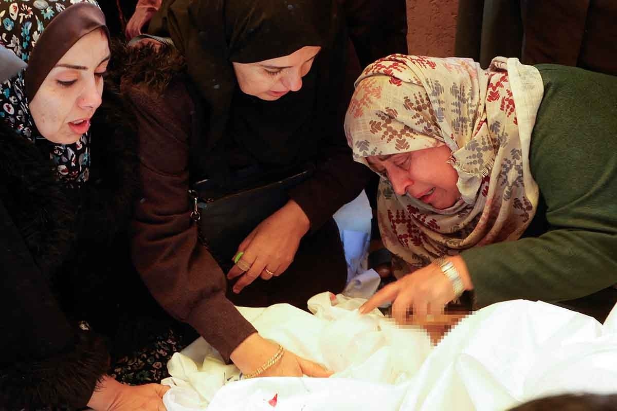 استشهاد مواطن وإصابة آخر في قصف إسرائيلي جنوبي وشمالي قطاع غزة