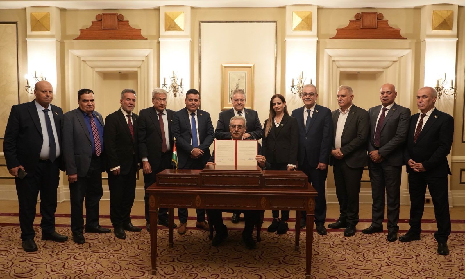 عشائر غزة تدعو الهيئة الوطنية للعودة لغزة ومباشرة عملها فورًا