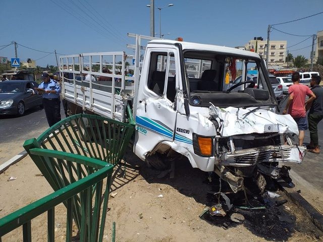 وفاة مواطنين وإصابة أربعة في تصادم صهريج غاز مع مركبة شرق المحافظة الوسطى