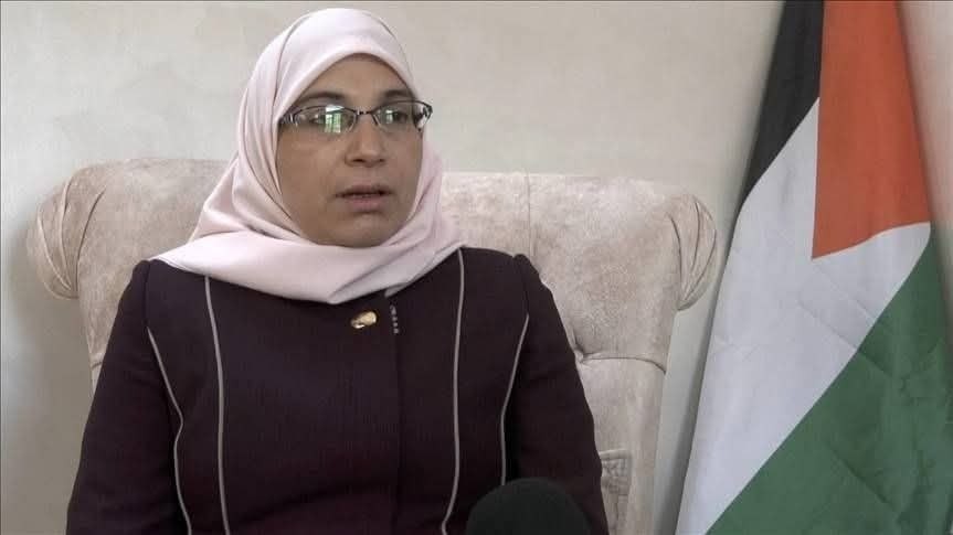 الصحفية لمى خاطر