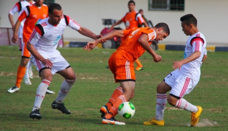 جانب من لقاء سابق بين غزة الرياضي واتحاد خانيونس