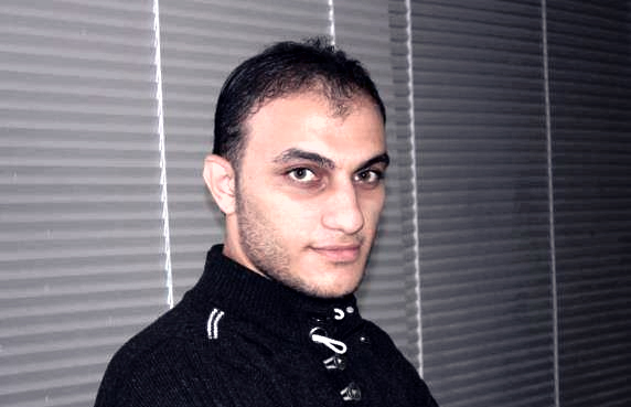 الصحفي محمد أبو زايدة