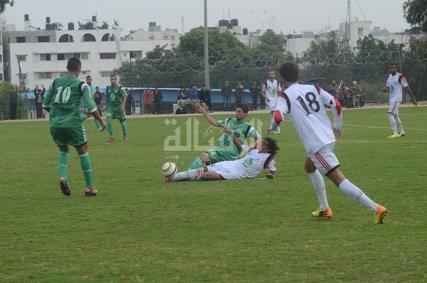 جانب من مباراة الجمعية الإسلامية وغزة الرياضي