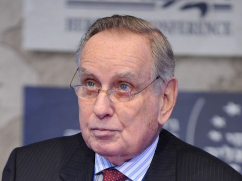 السفير الإسرائيلي الأسبق في الولايات المتحدة زلمان شوفال