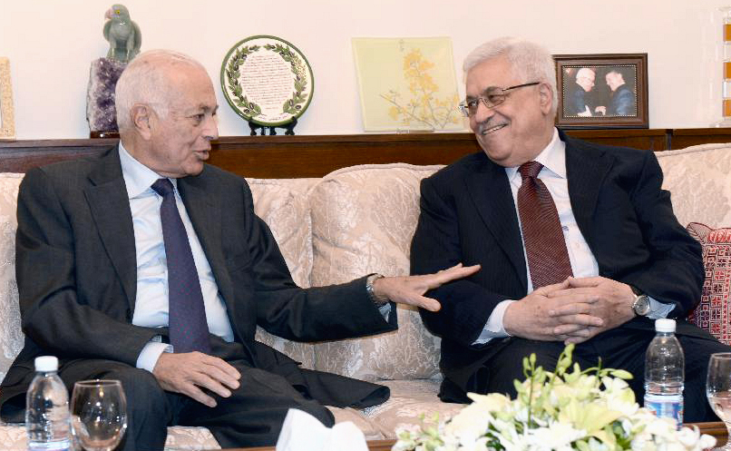 خلال لقاء العربي بعباس (الأرشيف)