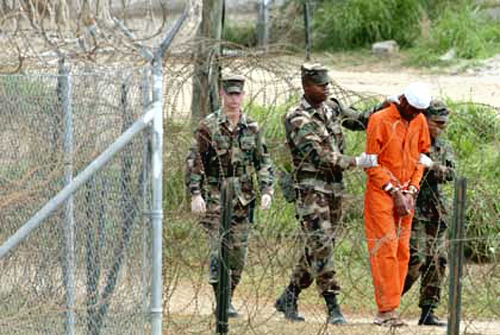 من داخل معتقل غوانتنامو (الأرشيف)