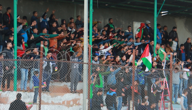 صورة دلالية للجماهير في الدوري