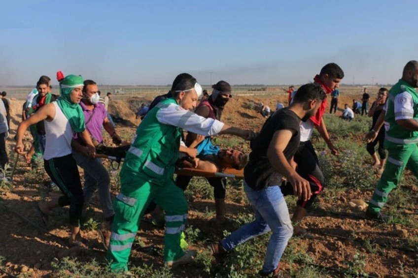 فرسان الطواقم الطبية جنود مجهولون في ميدان المواجهة 