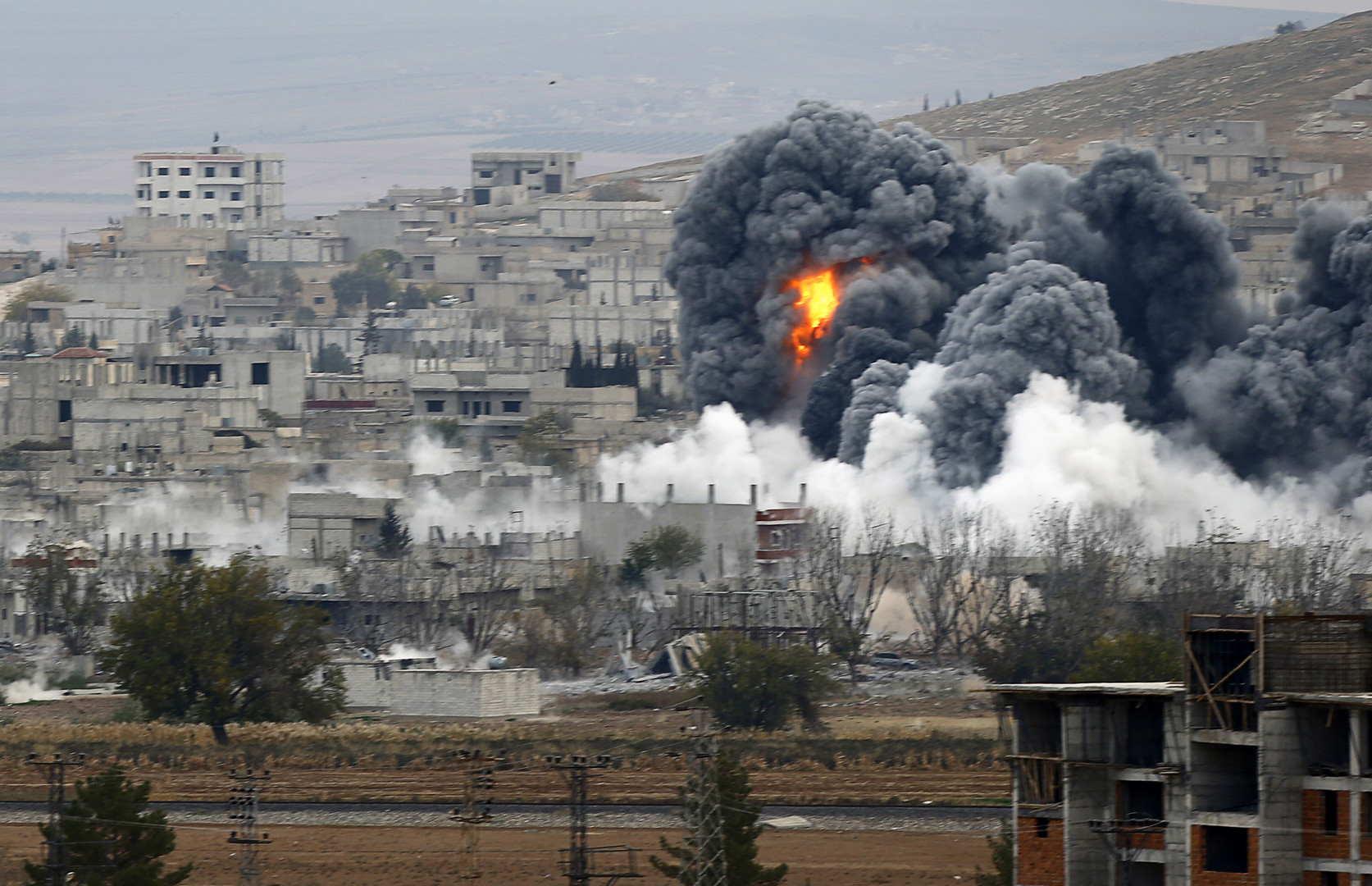 قتلى في غارات روسية عنيفة بأرياف حلب واللاذقية