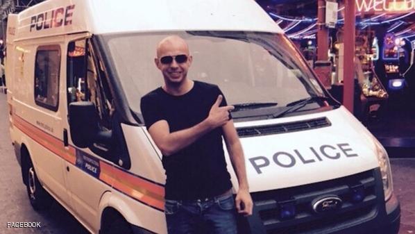 البريطاني الذي استفز الشرطة بعد الافراج عنه بالخطأ 