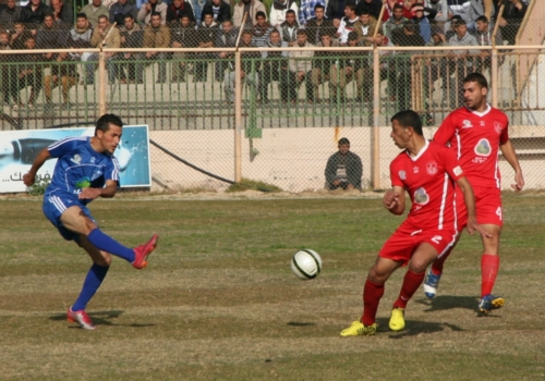 جانب من مباراة سابقة بين الطرفين