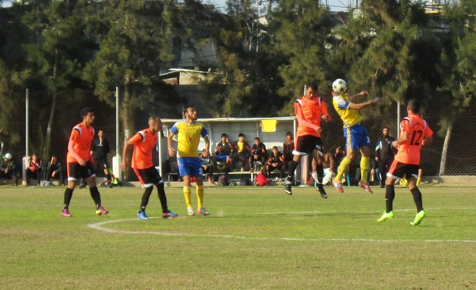 جانب من مباراة سابقة بين الطرفين