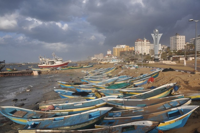 انخفاض حاد للحرارة وفرصة لأمطار