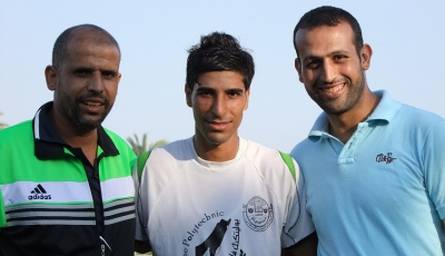 أيوب أبو زاهر يمينا