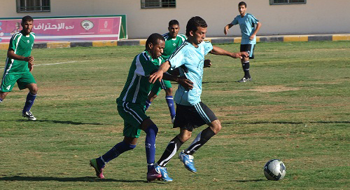 جانب من مباراة جمعية الصلاح وأهلي النصيرات الأسبوع الماضي