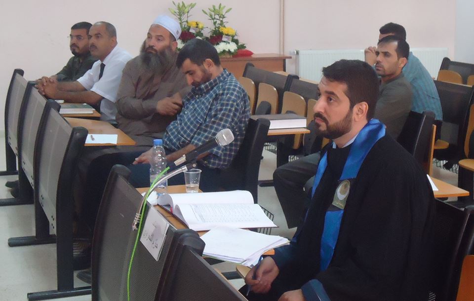 الطالب الفلسطيني حازم الشعراوي الحاصل على درجة الدكتوراة 