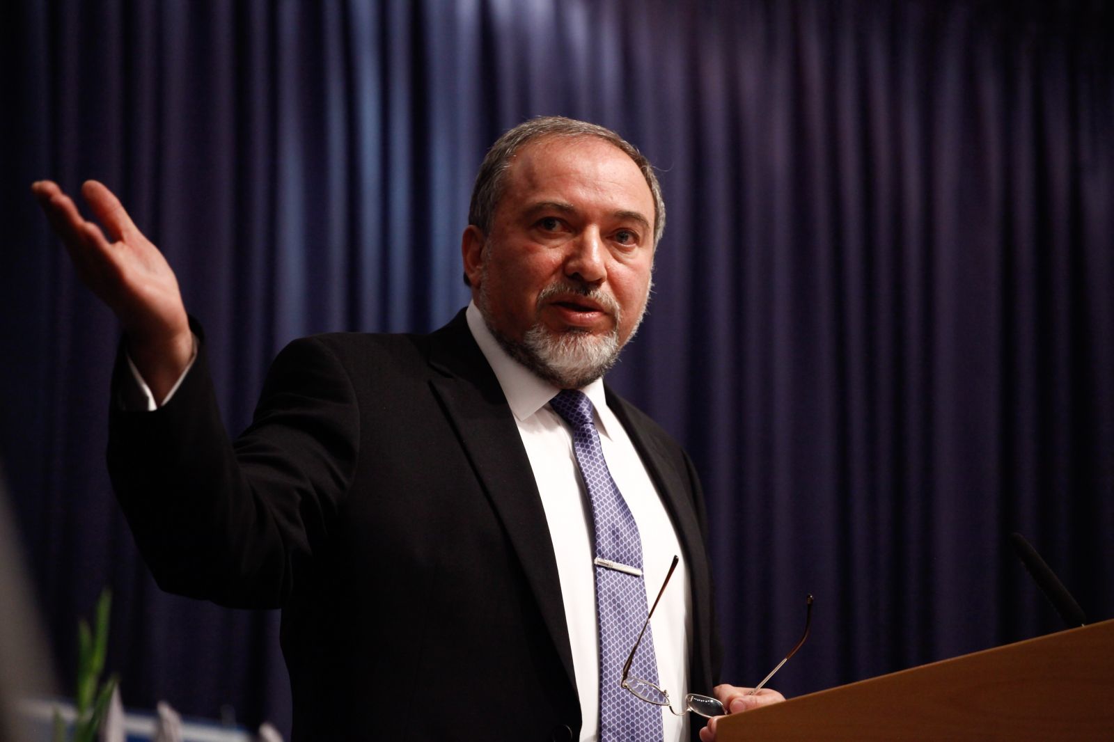 وزير الحرب الاسرائيلي افيغدر ليبرمان