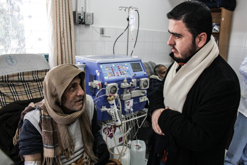 داخل أحد أقسام الكلى والأورام السرطانية في مستشفى الشفاء بغزة