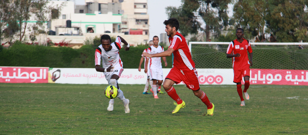 من اليمين: نتيل, والعبيد