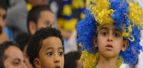 طفل يشجع فريق النصر السعودي