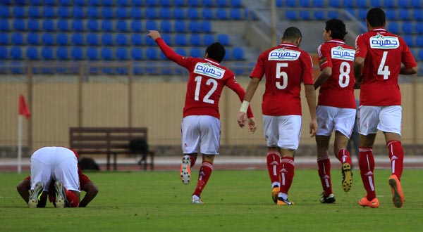 فرحة لاعبي الأهلي بهدف السيد حمدي