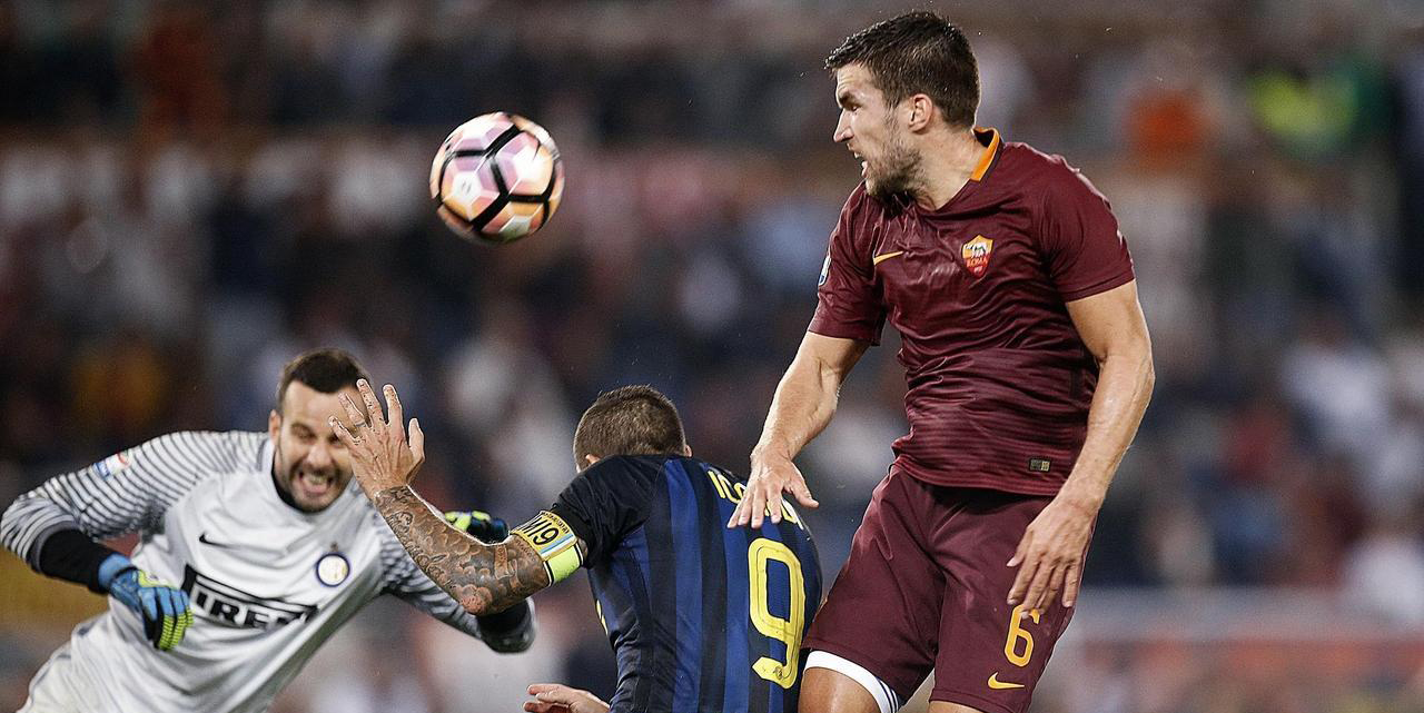 ستروتمان يمينا