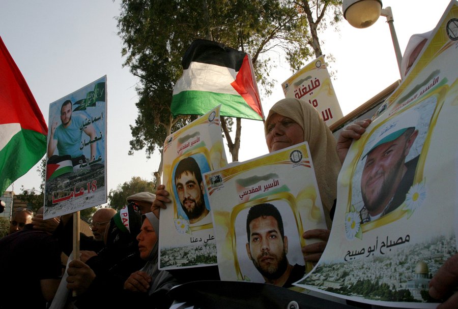 الأسرى في انتظار "وفاء الاحرار2"