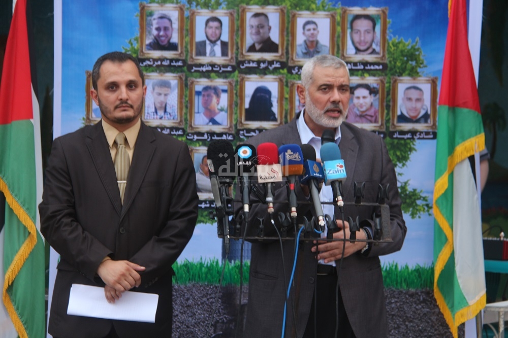 خلال كلمة هنية في حفل تكريم شهداء الصحافة