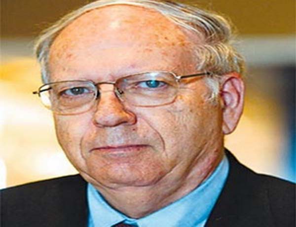 افرايم هليفي رئيس جهاز الموساد (الإسرائيلي) السابق 