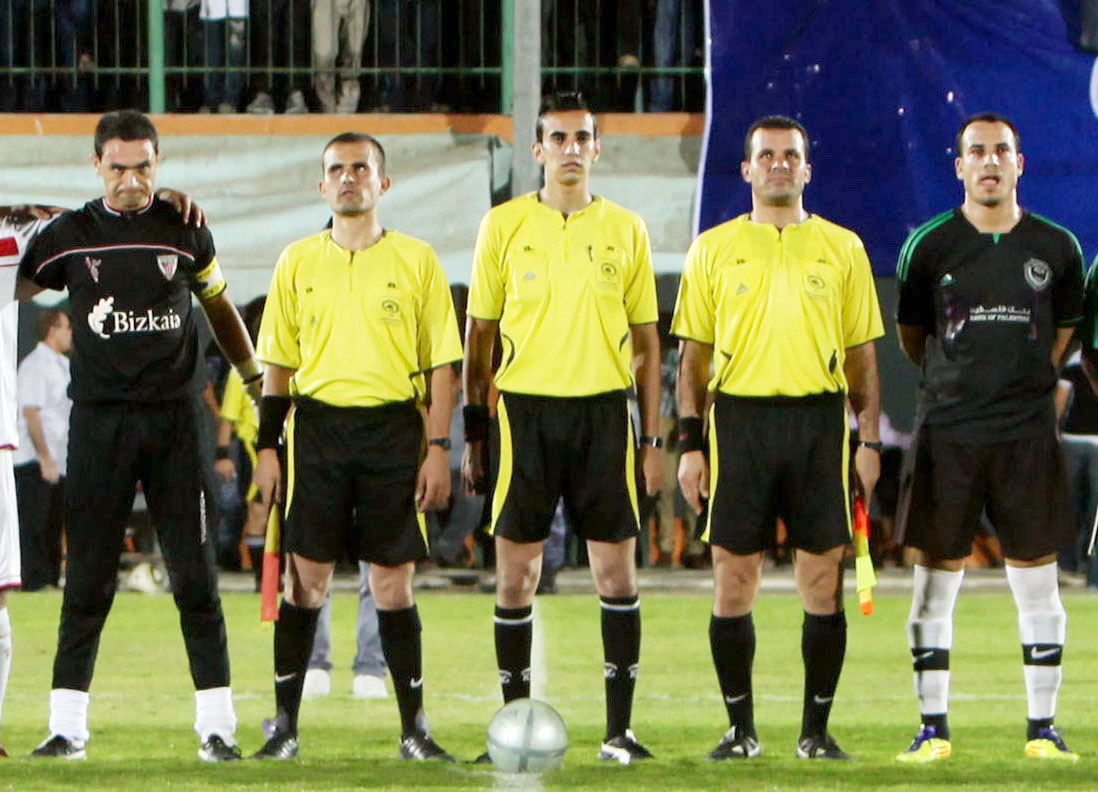 القصاص في المنتصف