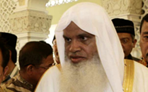  الشيخ على الحذيفي