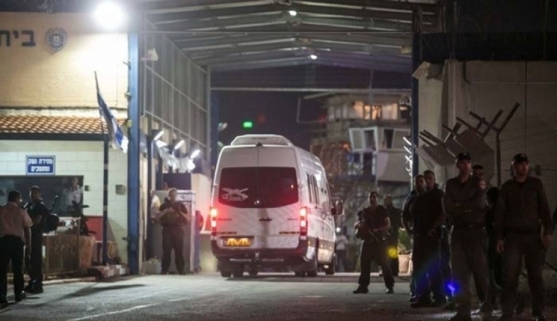 حملة تنقلات لأسرى "حماس" في سجون الاحتلال